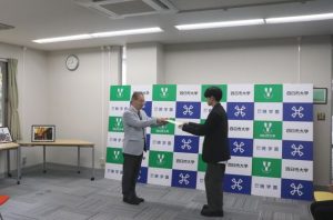 ビジュアルアートコンテスト表彰式